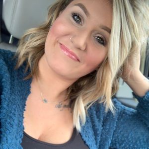 Meet your Posher, Chelsey